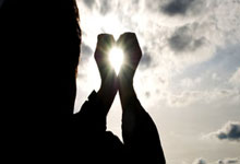 足坛风云变幻，劲敌同场竞技谁胜谁负？